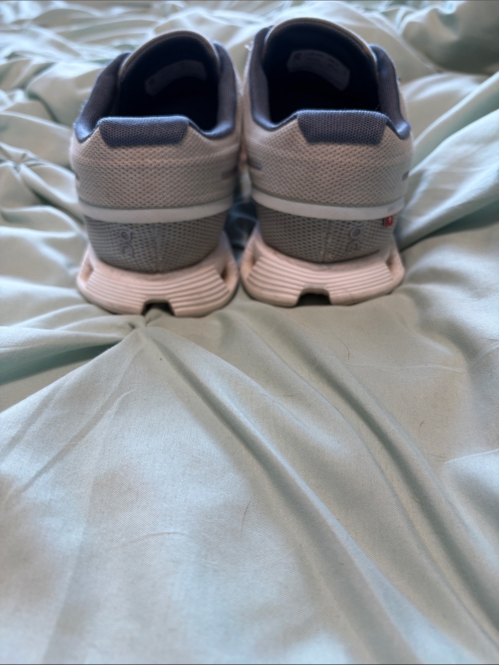 ON Cloud 5 Glacier White Women's Size 8 - Picture 3 of 7